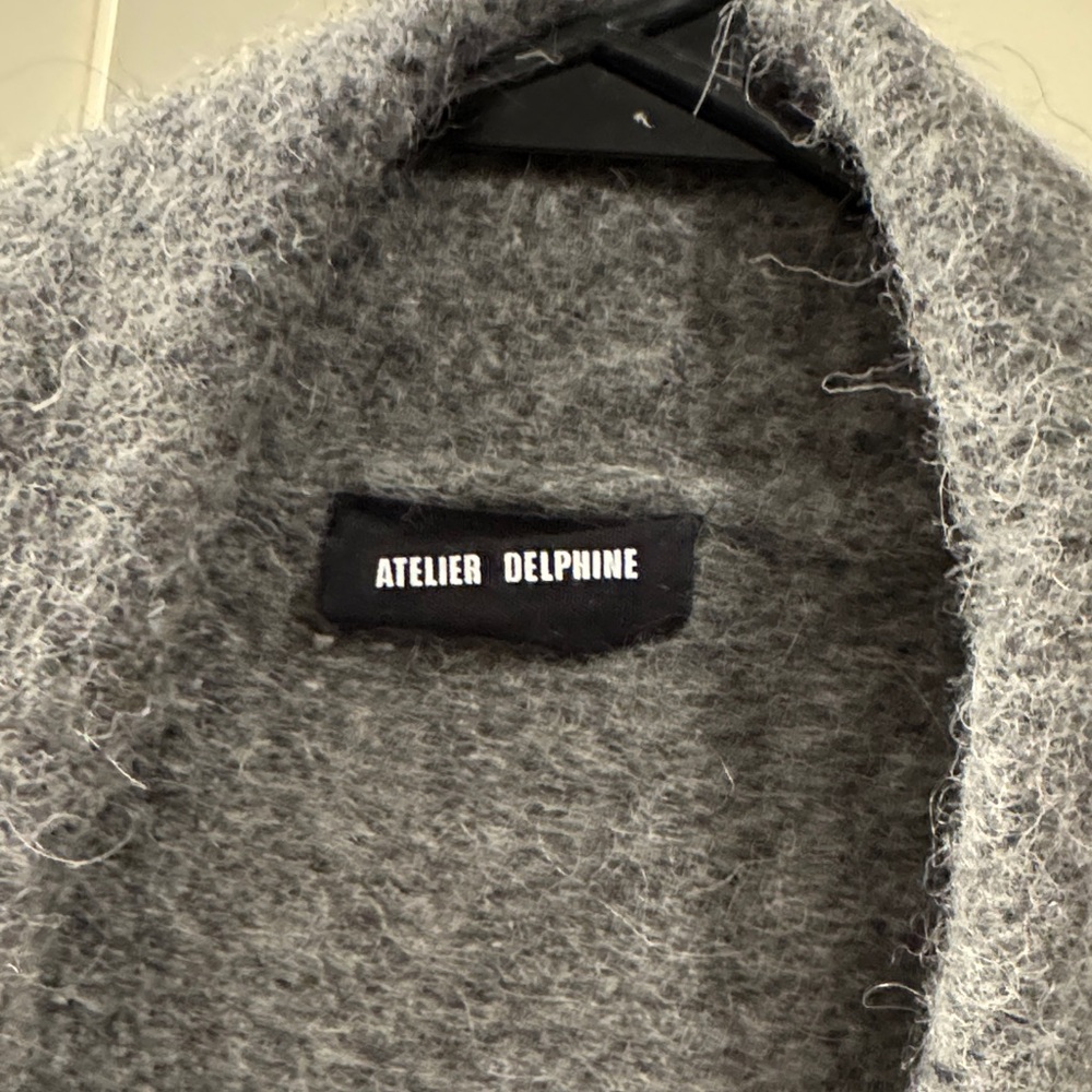 EUC Atelier Delphine Relaxed Open-Front Shawl Collar Cardigan in Dark Gray szML - Picture 2 of 5